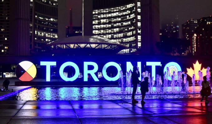Toronto - Nathan Phillips Square at night